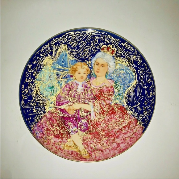 New Vintage Hibel Plate #50 Mozart Empress Theresa